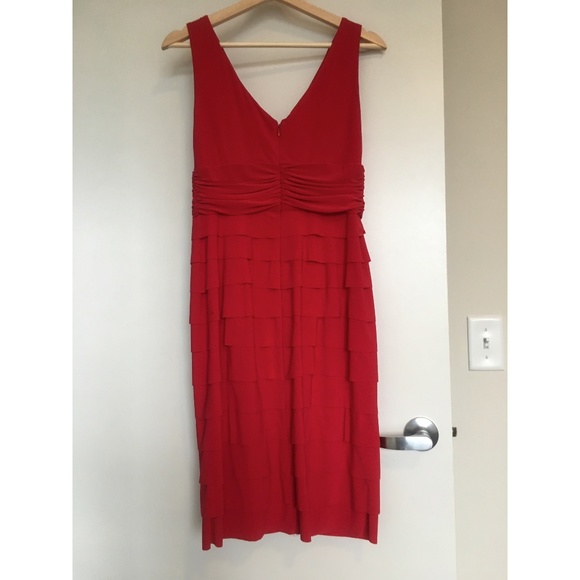 Jones New York red tiered cocktail dress - Picture 2 of 2